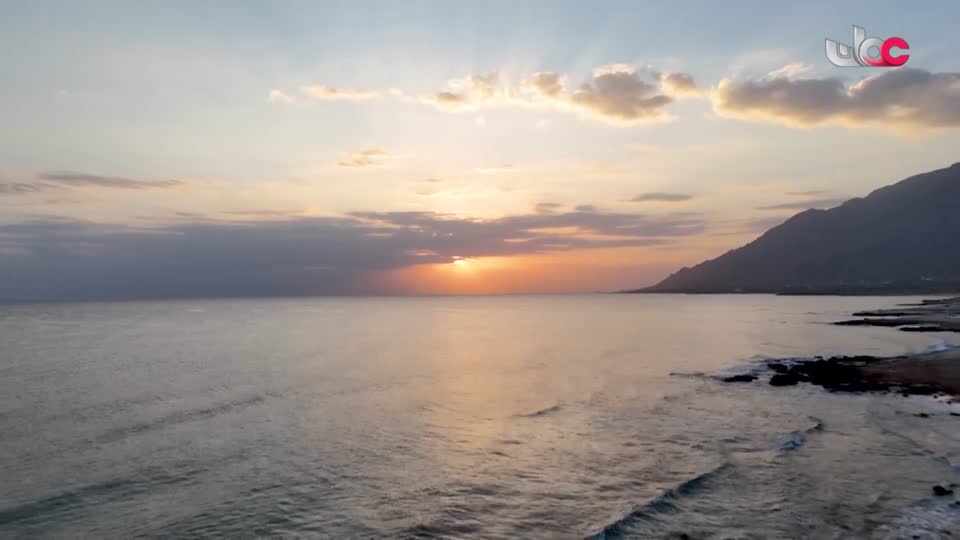 نشرة أخبار اللغة الانجليزية