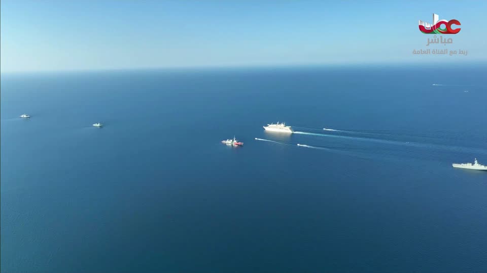 اعادة عرض الاسطول البحري