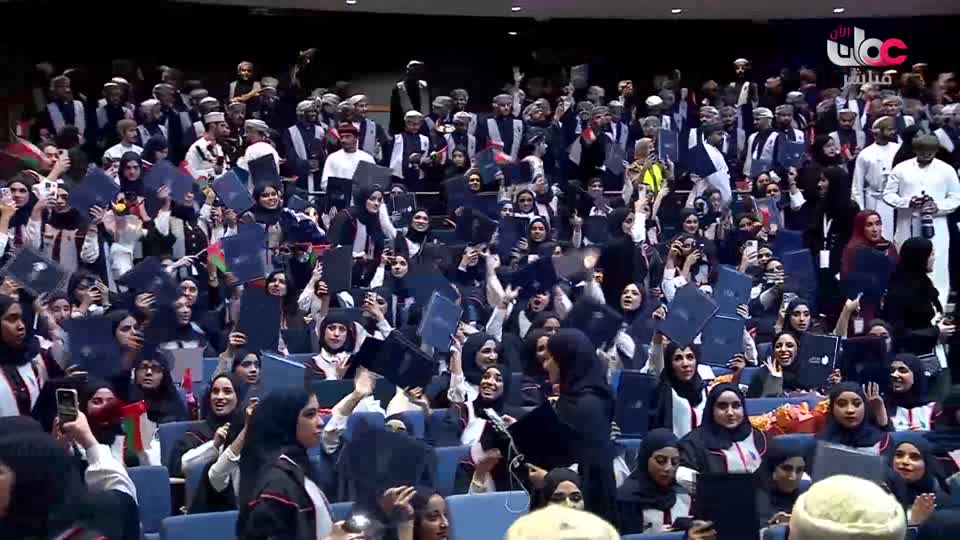 أخبار العاشرة