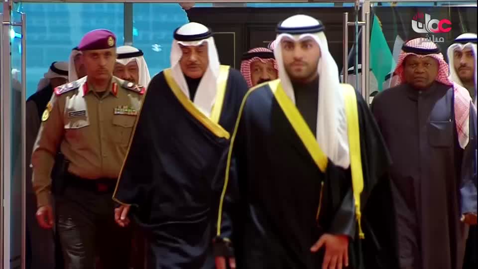 أخبار العاشرة