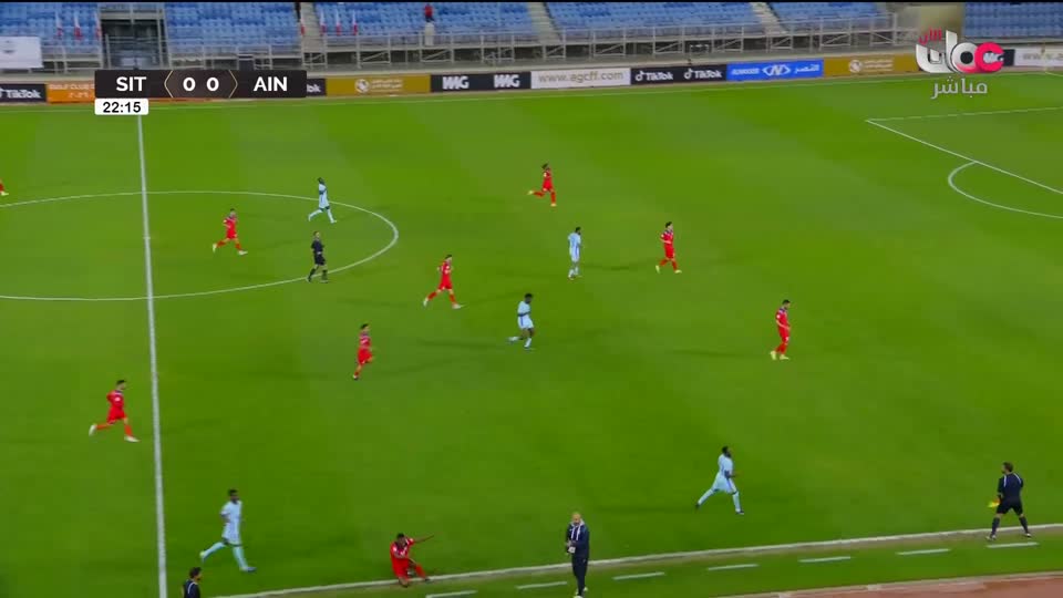 اذان العشاء يتخلل