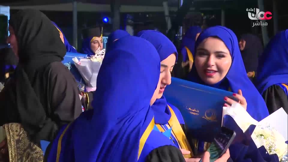 اذان العشاء يتخلل