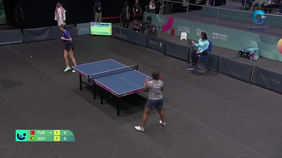 لتضامن تنس الطاولة او الجودو