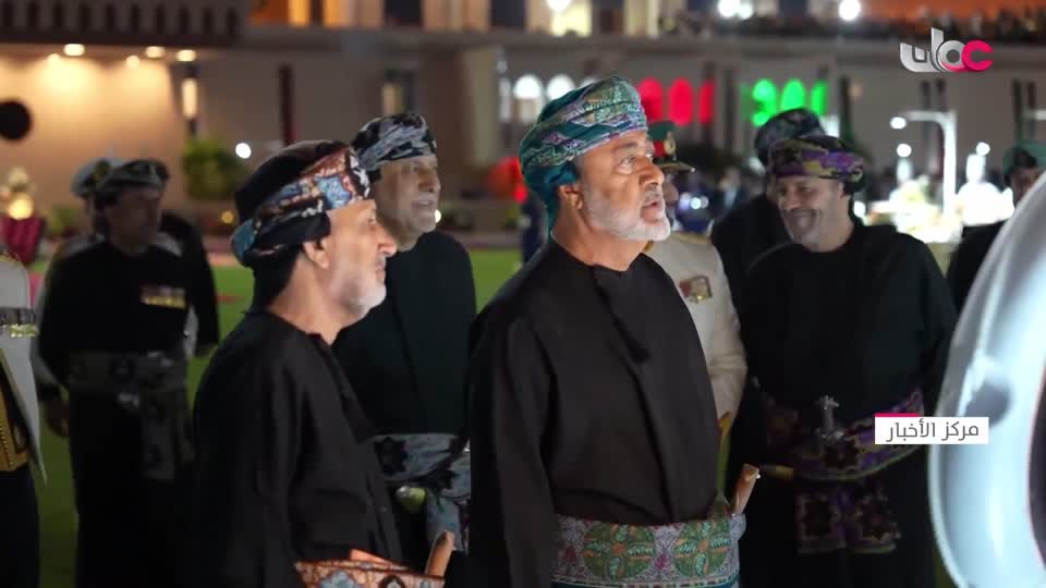 جلالة السلطان المعظم القائد الأعلى يقيم حفل عشاء بقصر العلم العامر