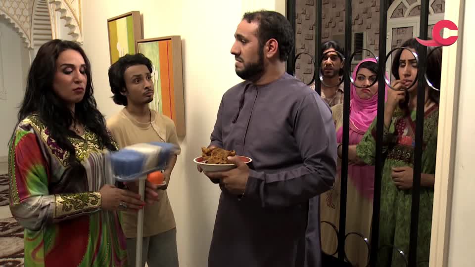 Show details-في بيتنا قاض - الحلقة 7