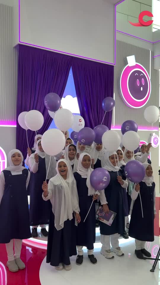 واجهة الطفل - لحظات توثيقية لزيارات المدارس لركن المنصة