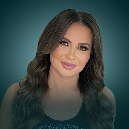 لورا أبو أسعد
